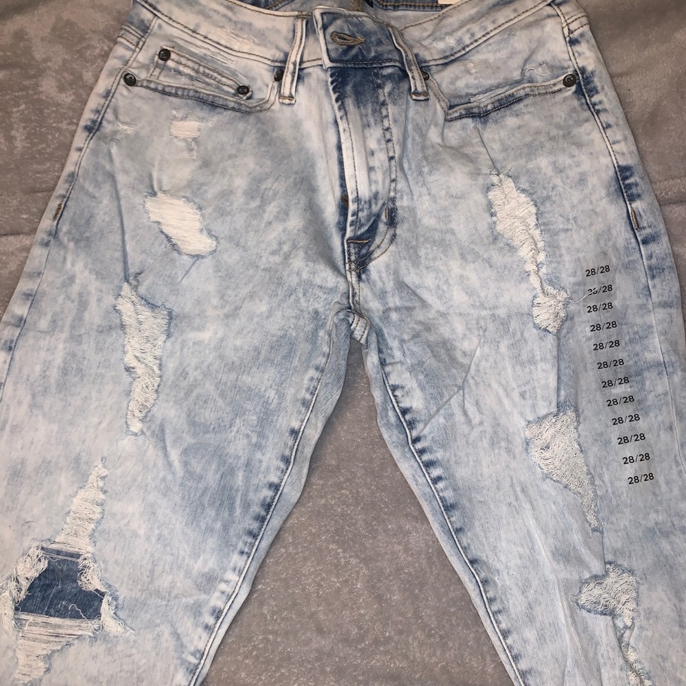 American Eagle Lightwash Jeans